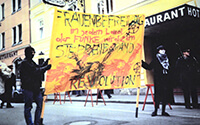 199?: Demo „Frauenbefreiung in jedem Land // der Funke wird zum Steppenbrand // Revolution“